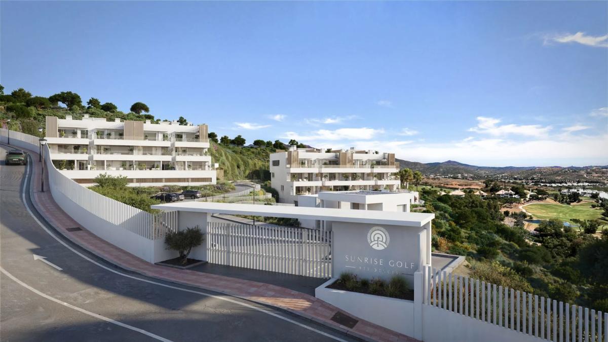 Sunrise Golf Residences