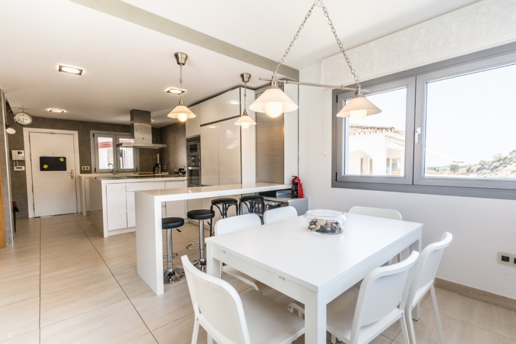 Detached Villa - ID R2961143 - Image 14
