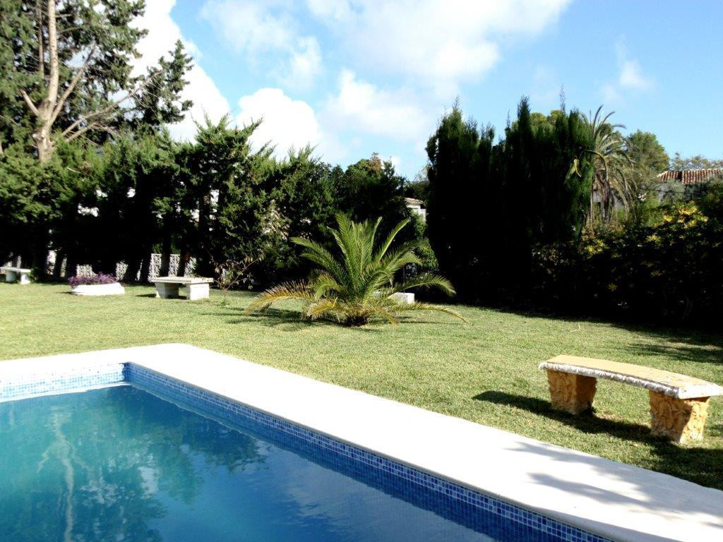 Detached Villa - ID R3037373 - Image 3