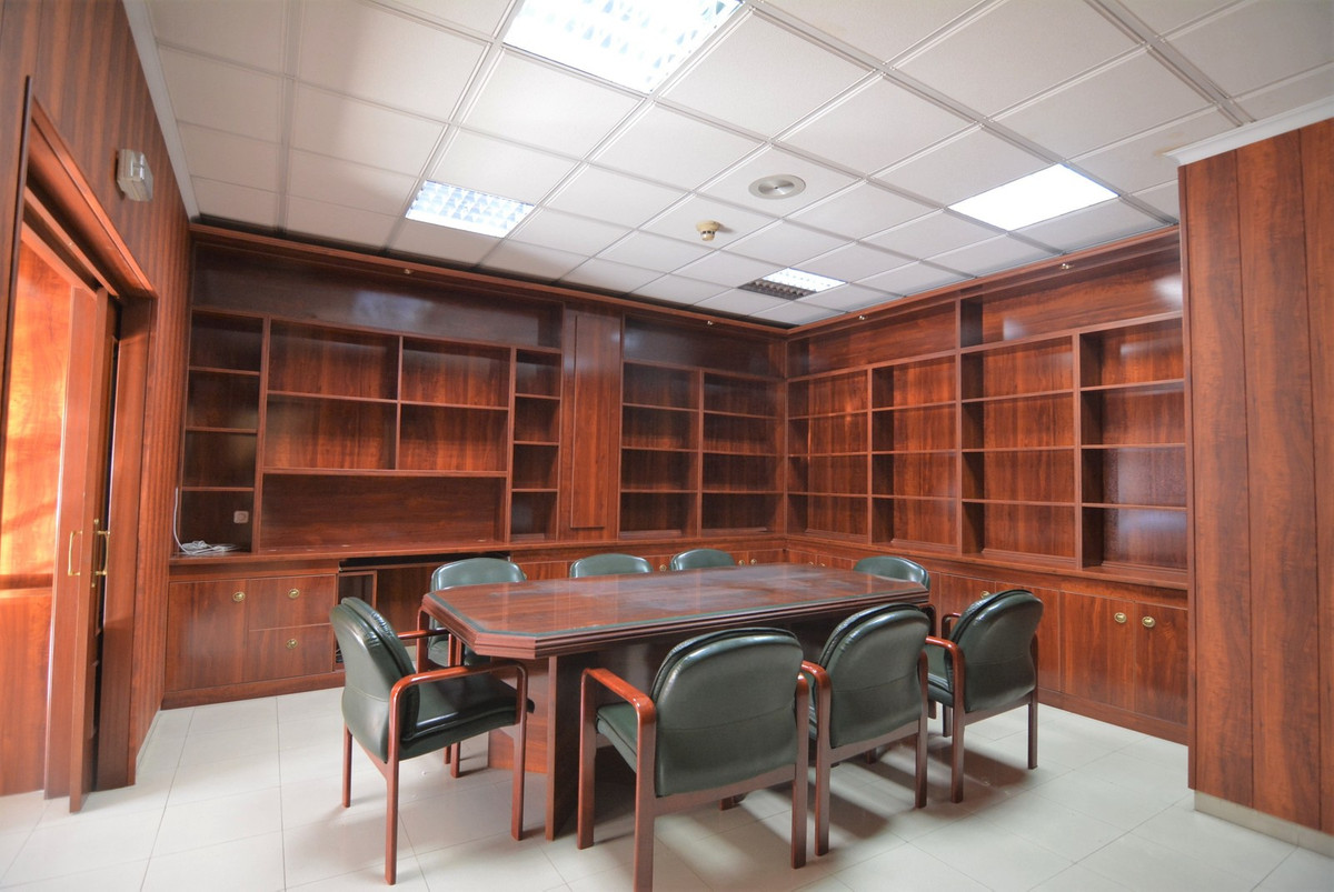 Office - ID R3069349