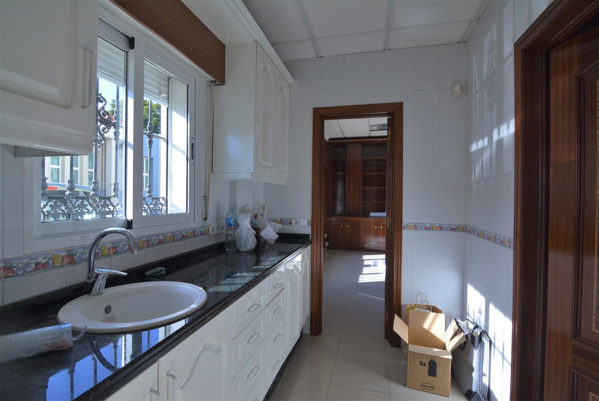 Office - ID R3069349 - Image 15