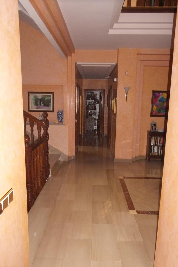 Detached Villa - ID R3119467 - Image 9