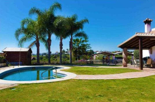 Detached Villa - ID R3120433