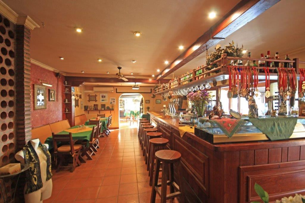 Restaurant - ID R3200449 - Image 6