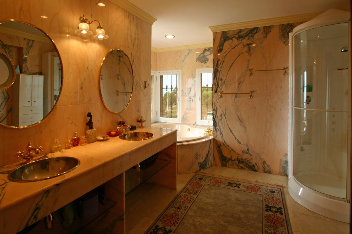 Detached Villa - ID R3202114 - Image 13