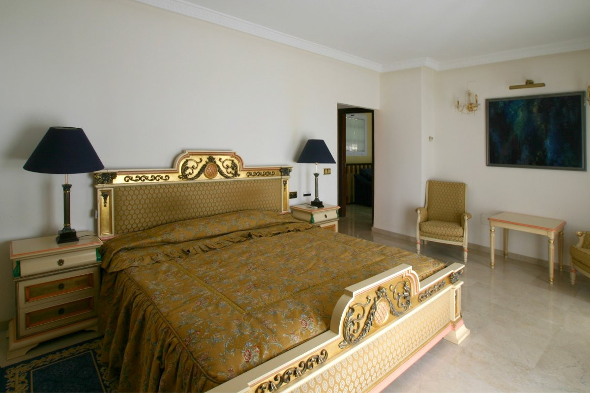 Detached Villa - ID R3202114 - Image 15