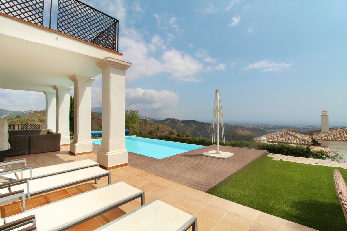 Detached Villa - ID R3250426 - Image 4