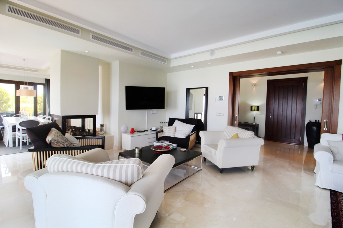 Detached Villa - ID R3250426 - Image 7