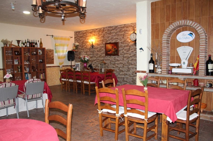 Restaurant - ID R3319975 - Image 8
