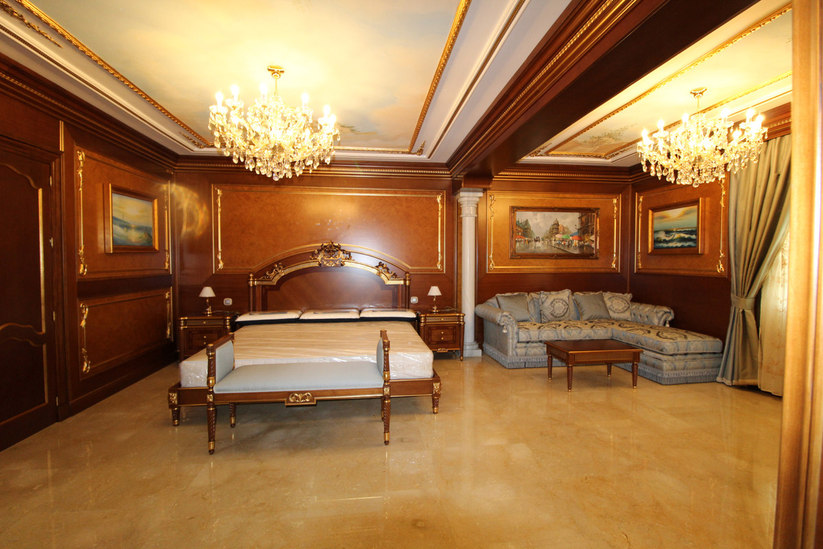 Detached Villa - ID R3333502 - Image 6