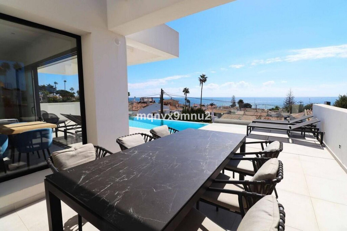Detached Villa - ID R3348271 - Image 15
