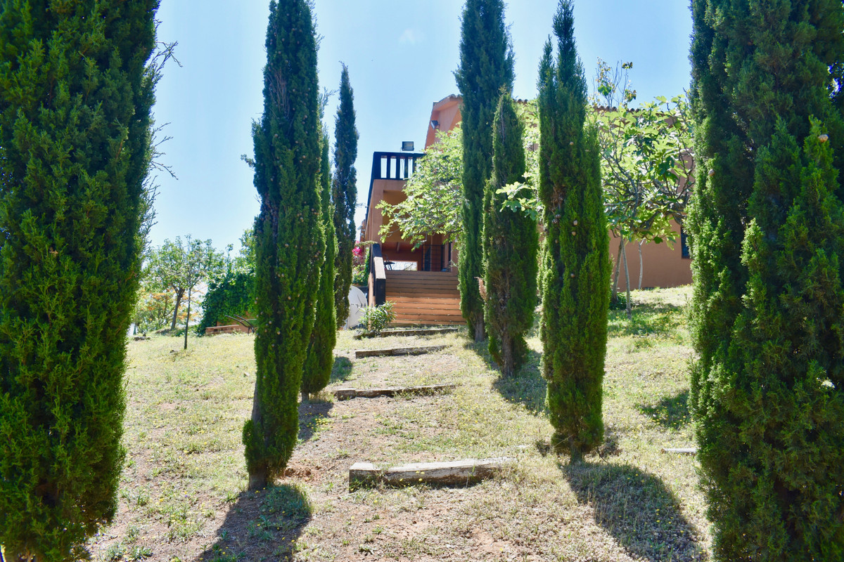 Detached Villa - ID R3417835 - Image 5