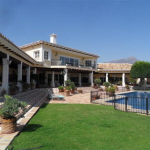Detached Villa - ID R326285