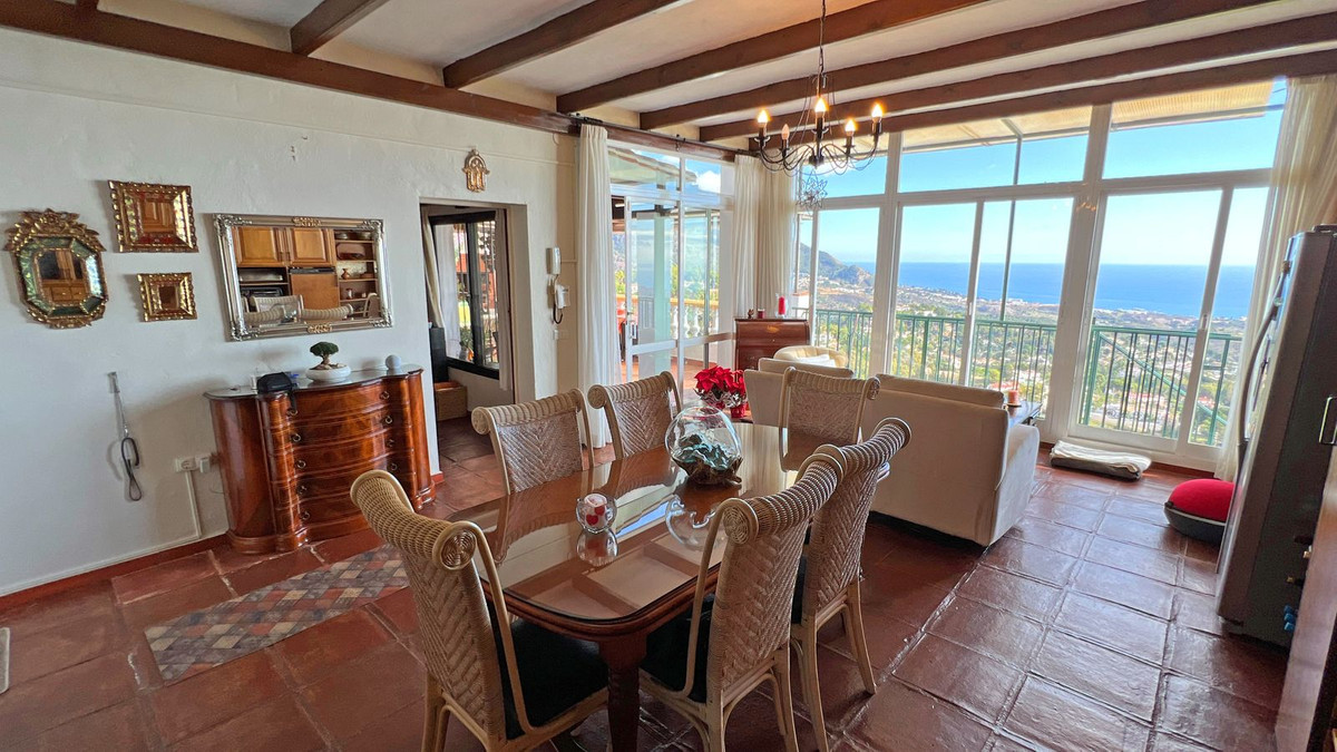 Detached Villa - ID R3444769 - Image 4