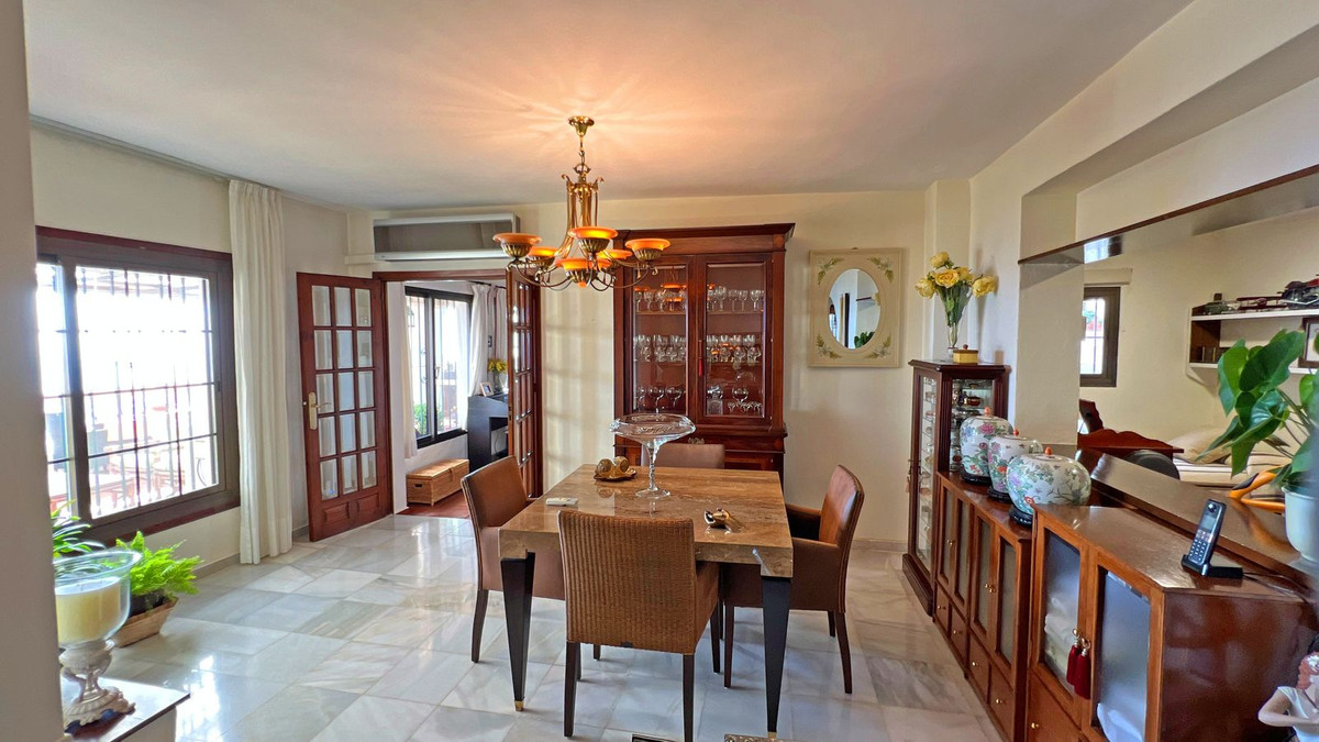 Detached Villa - ID R3444769 - Image 10