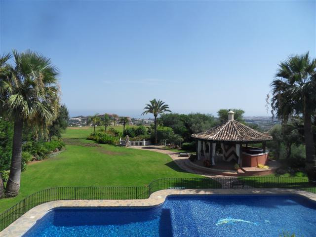Detached Villa - ID R326285 - Image 8