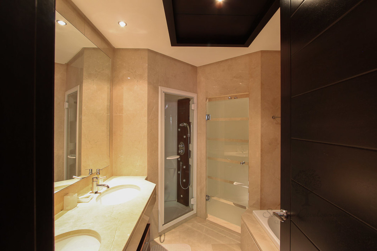 Ground Floor Apartment - ID R3461908 - Image 6