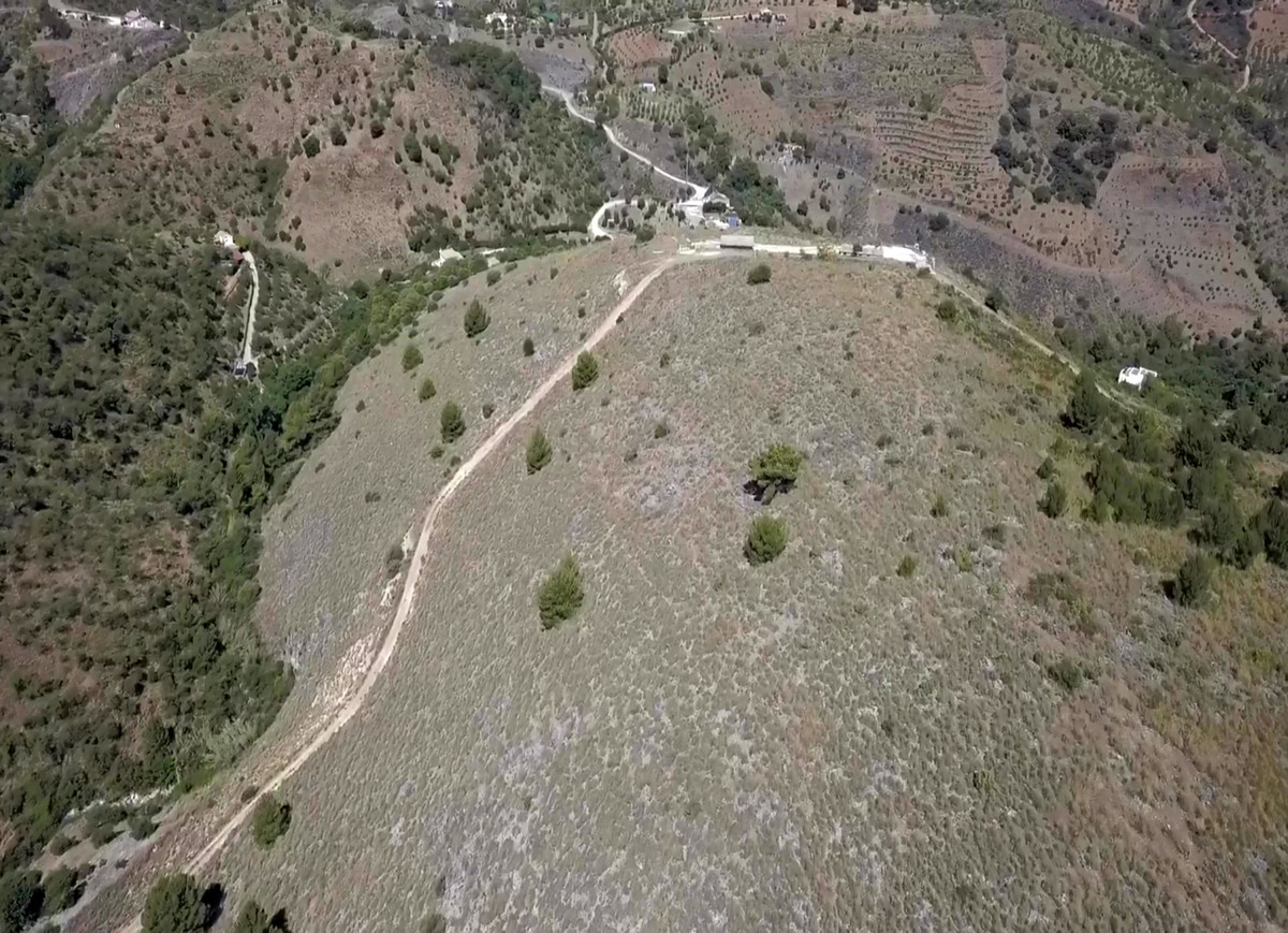 Land - ID R3491428 - Image 3