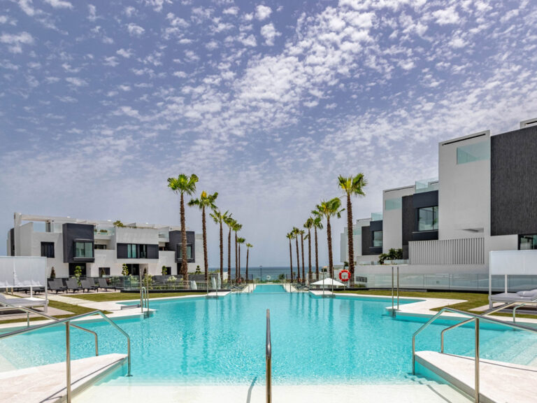 Townhouse - ID R3534511