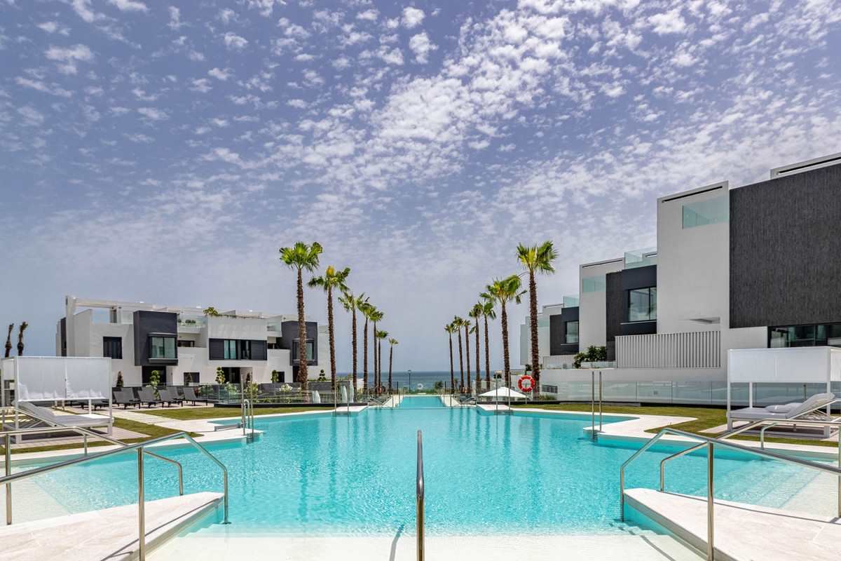 Townhouse - ID R3534511