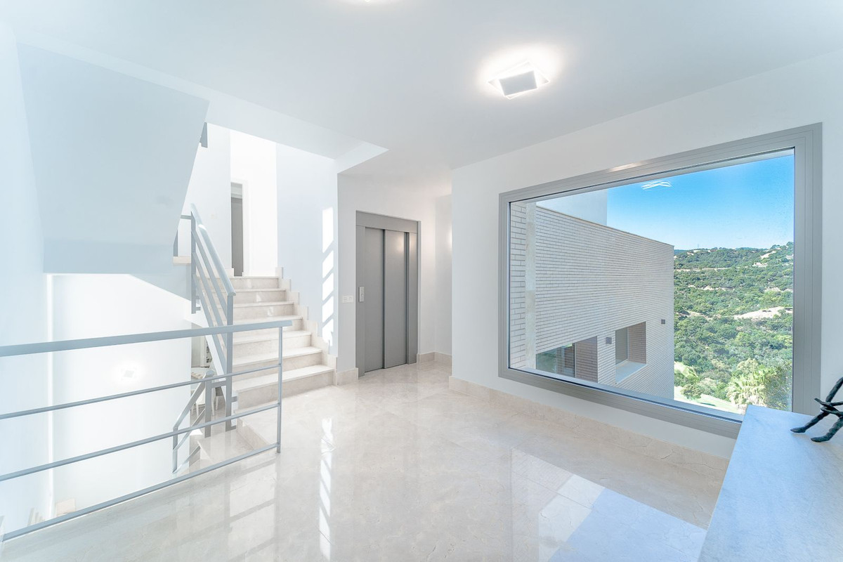 Detached Villa - ID R3575629 - Image 14