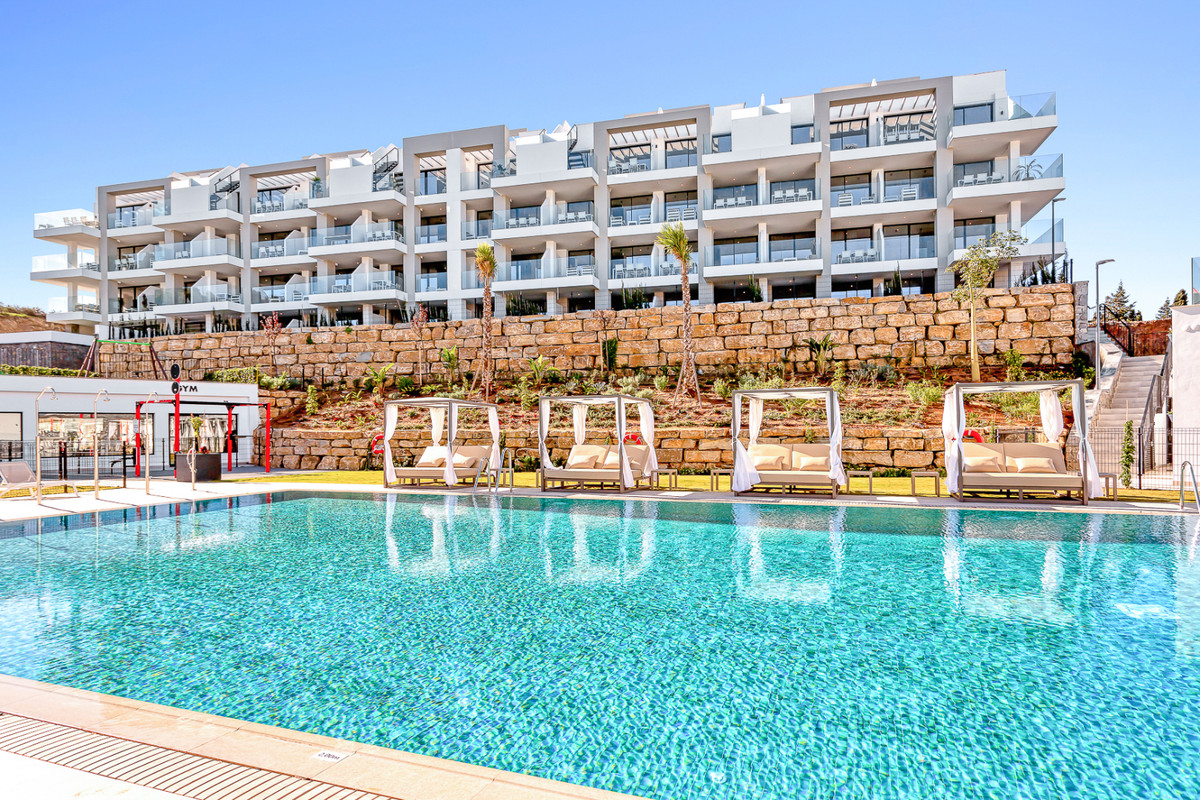 Ground Floor Apartment - ID R3649799