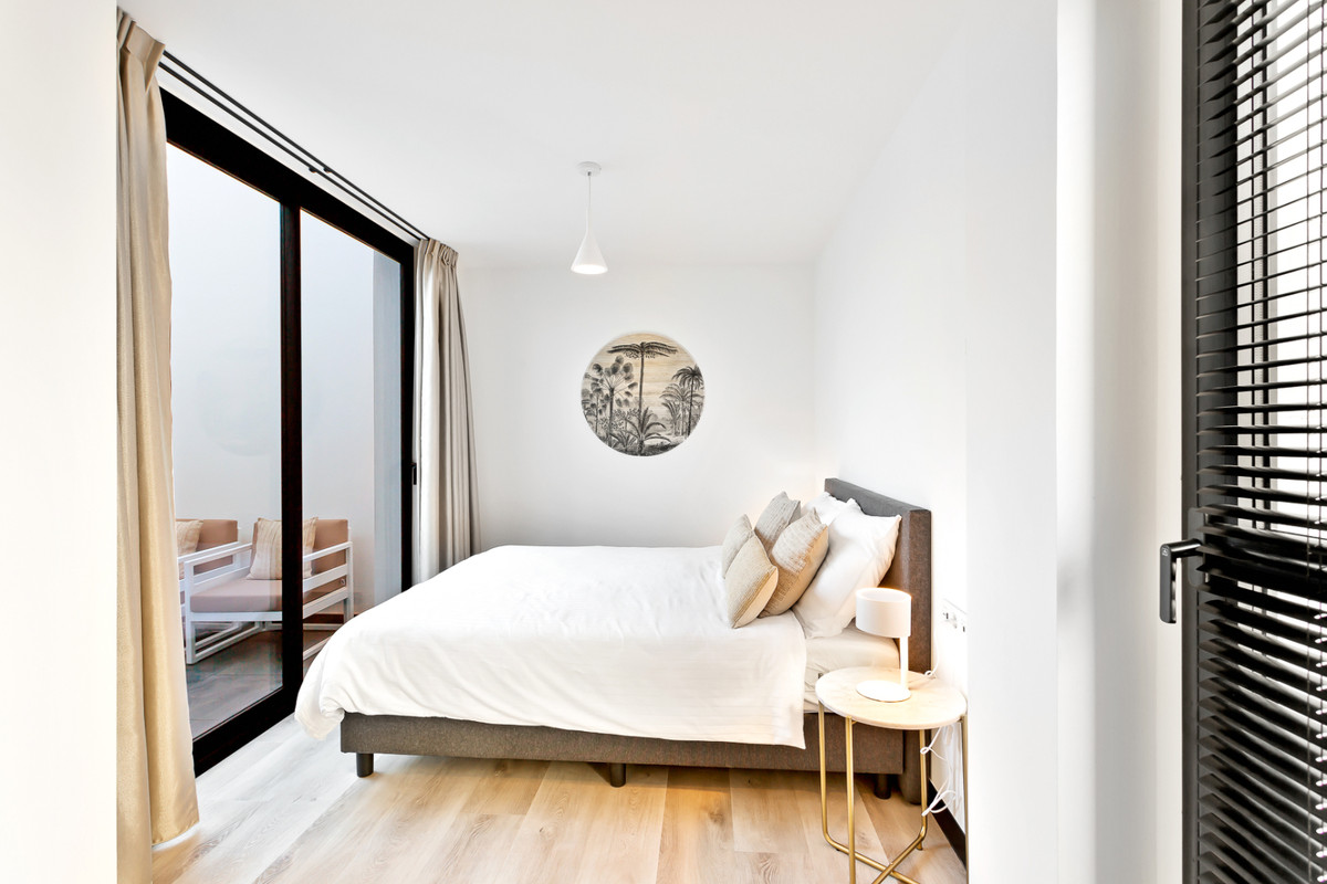 Ground Floor Apartment - ID R3649799 - Image 11
