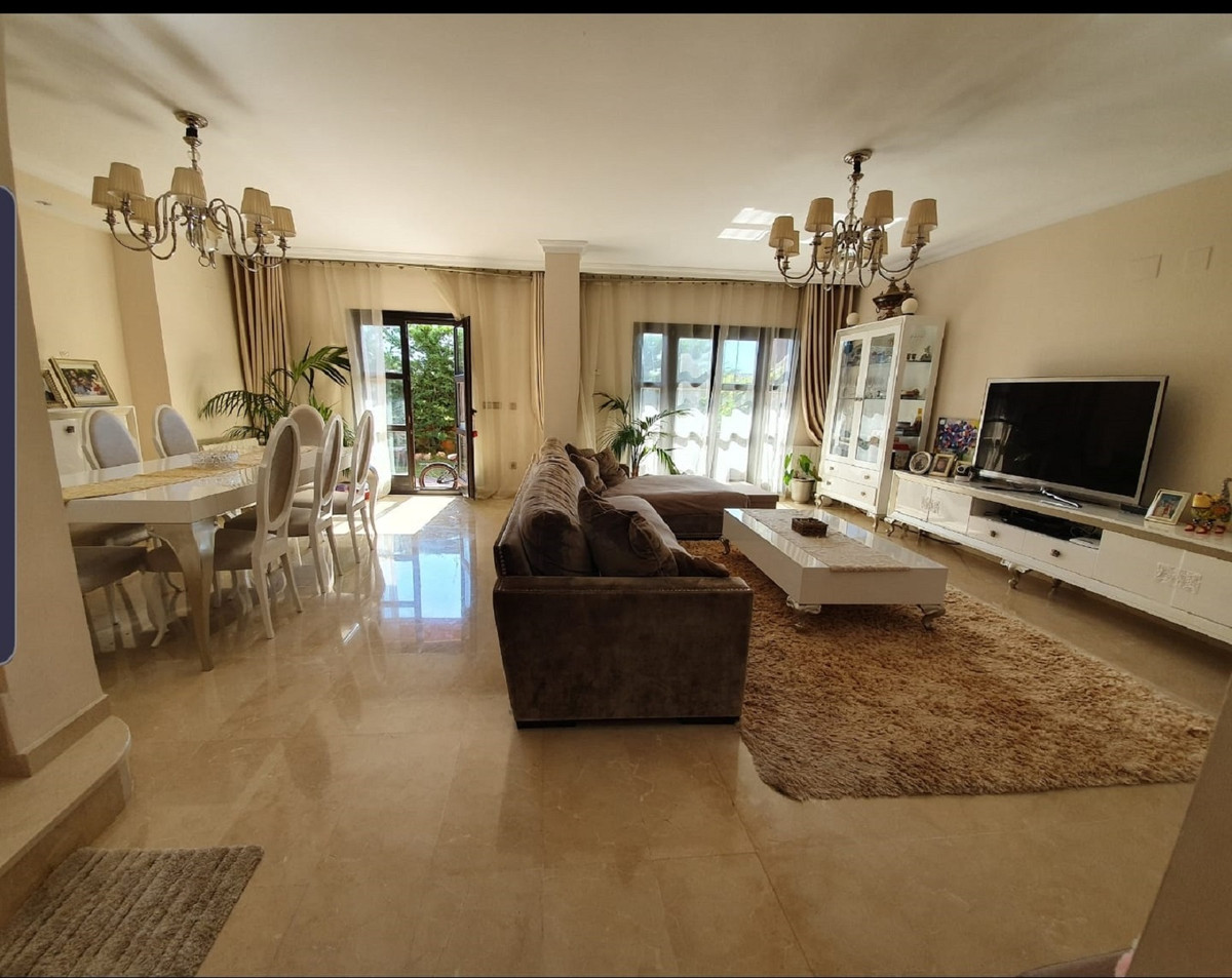 Townhouse - ID R3651992 - Image 6