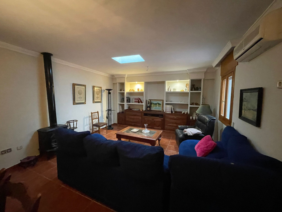Townhouse - ID R31860 - Image 12