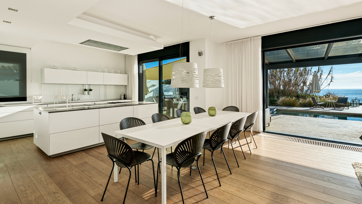 Detached Villa - ID R2576927 - Image 8