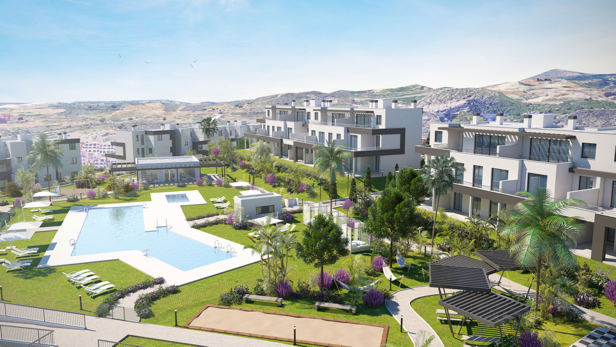 Ground Floor Apartment - ID R3461473 - Image 2