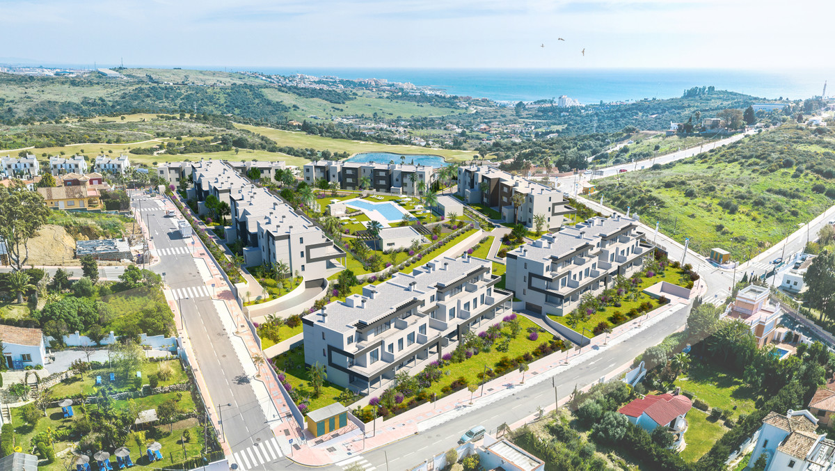 Ground Floor Apartment - ID R3461473 - Image 12