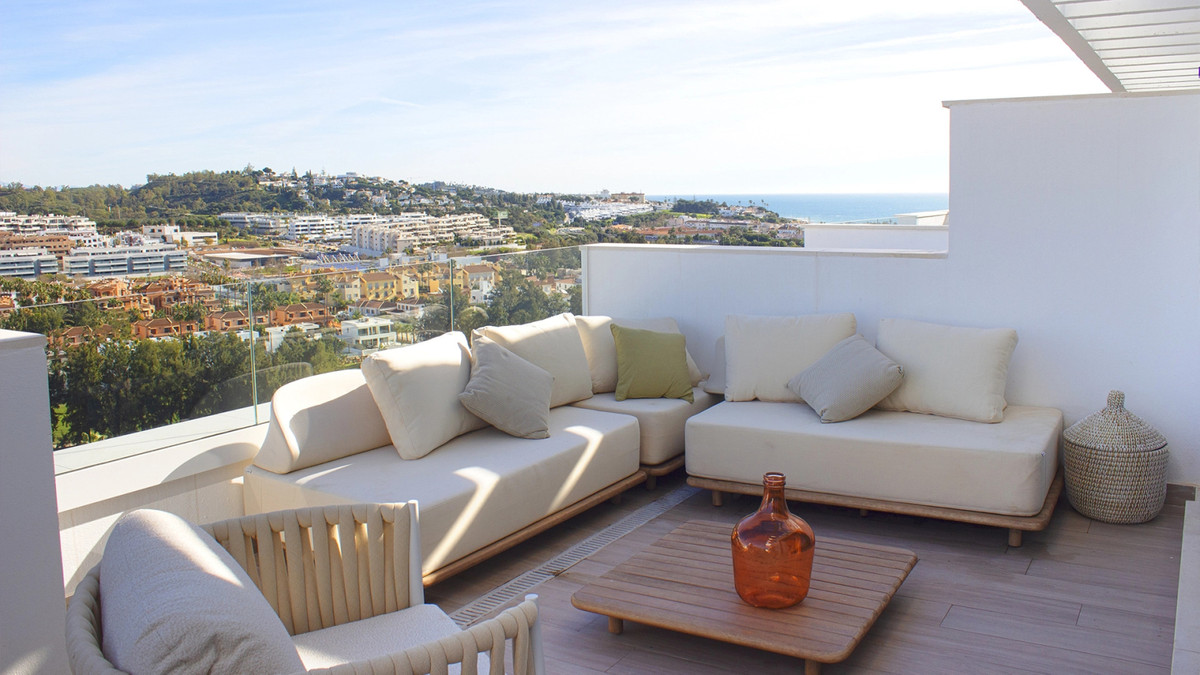Top Floor Apartment - ID R3607124 - Image 5