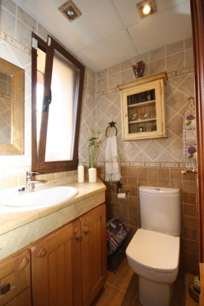 Detached Villa - ID R2036289 - Image 12