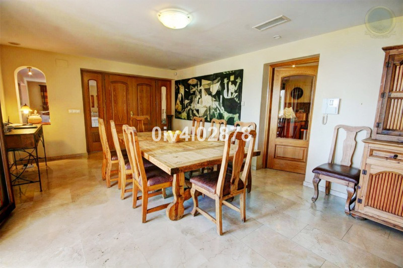 Detached Villa - ID R2139857 - Image 9