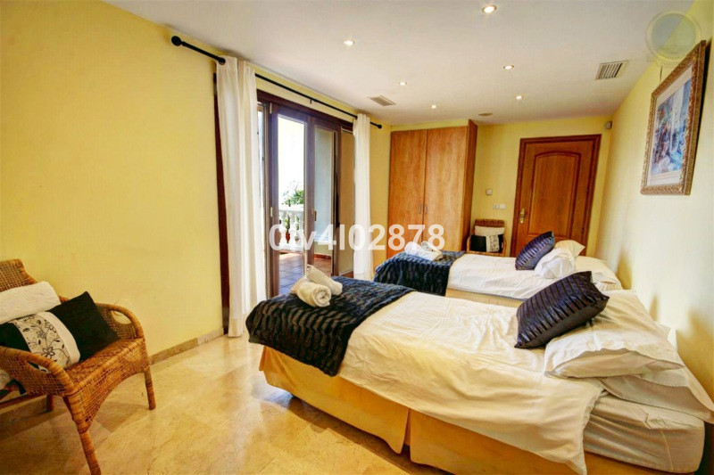Detached Villa - ID R2139857 - Image 15