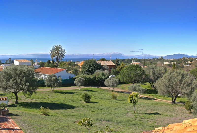 Detached Villa - ID R2171156
