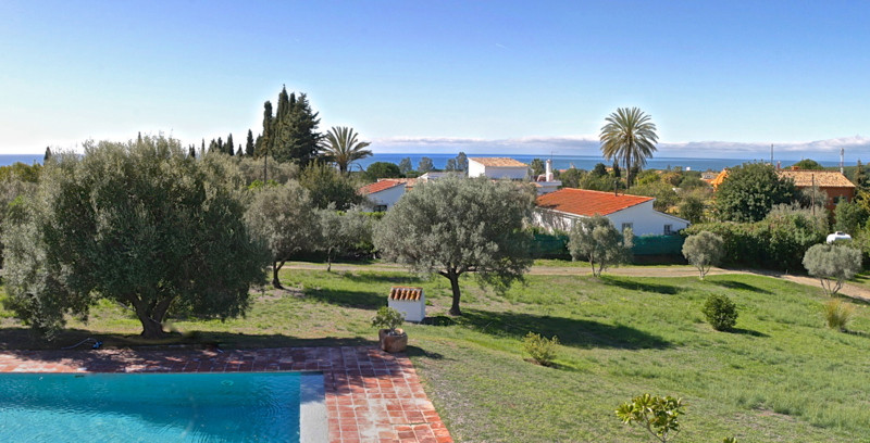 Detached Villa - ID R2171156 - Image 3