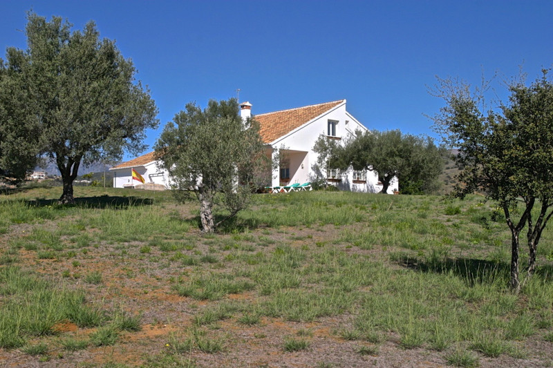 Detached Villa - ID R2171156 - Image 9