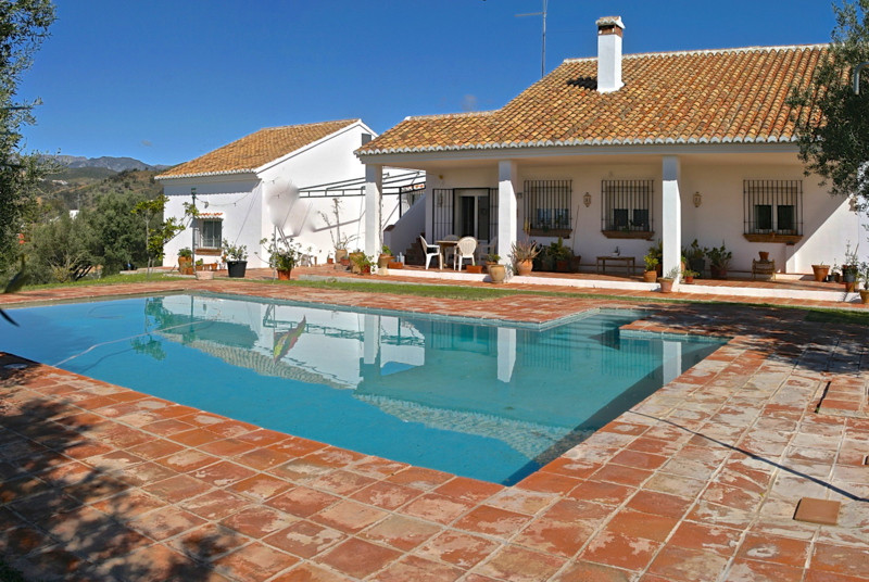 Detached Villa - ID R2171156 - Image 11