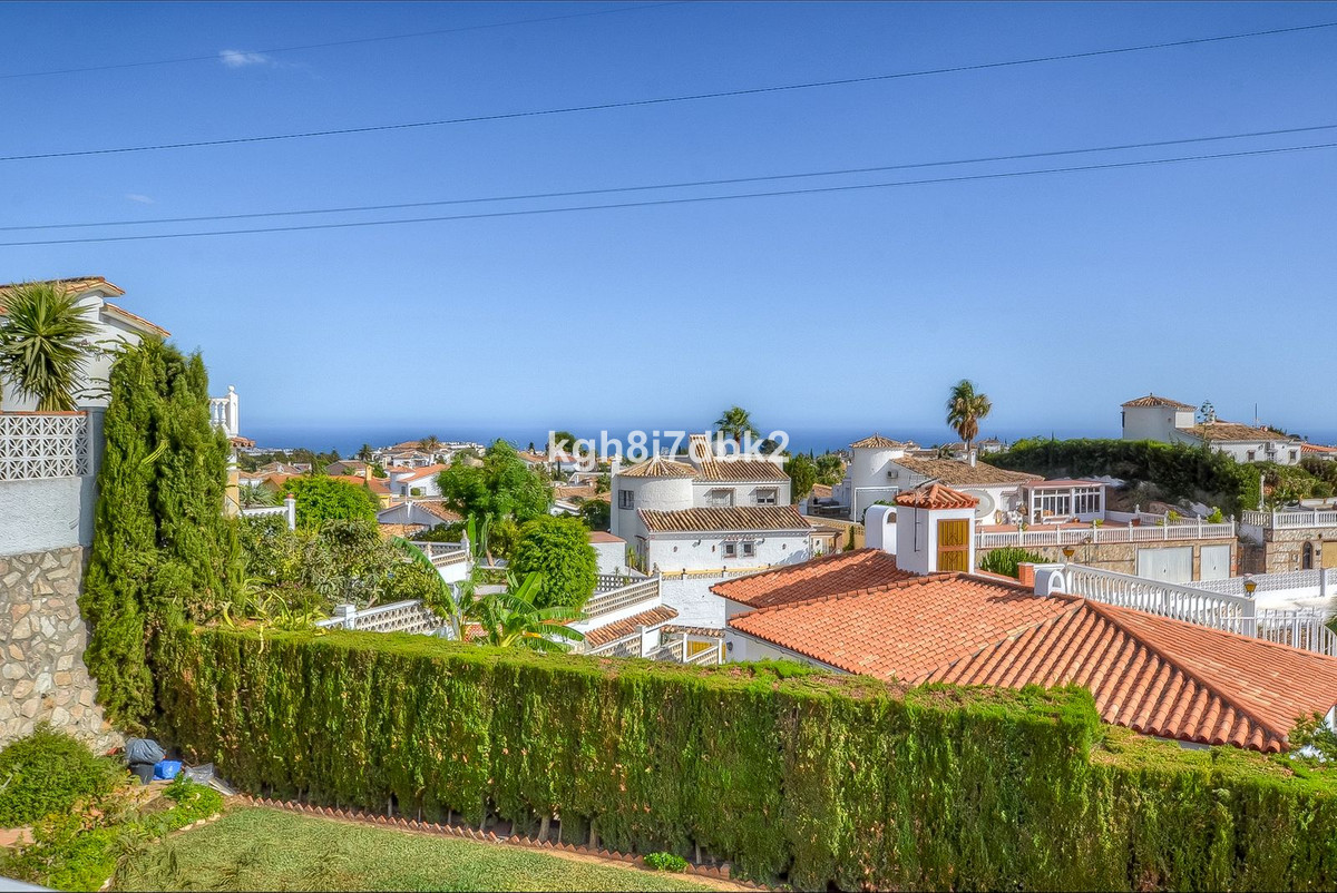 Detached Villa - ID R2249663 - Image 4