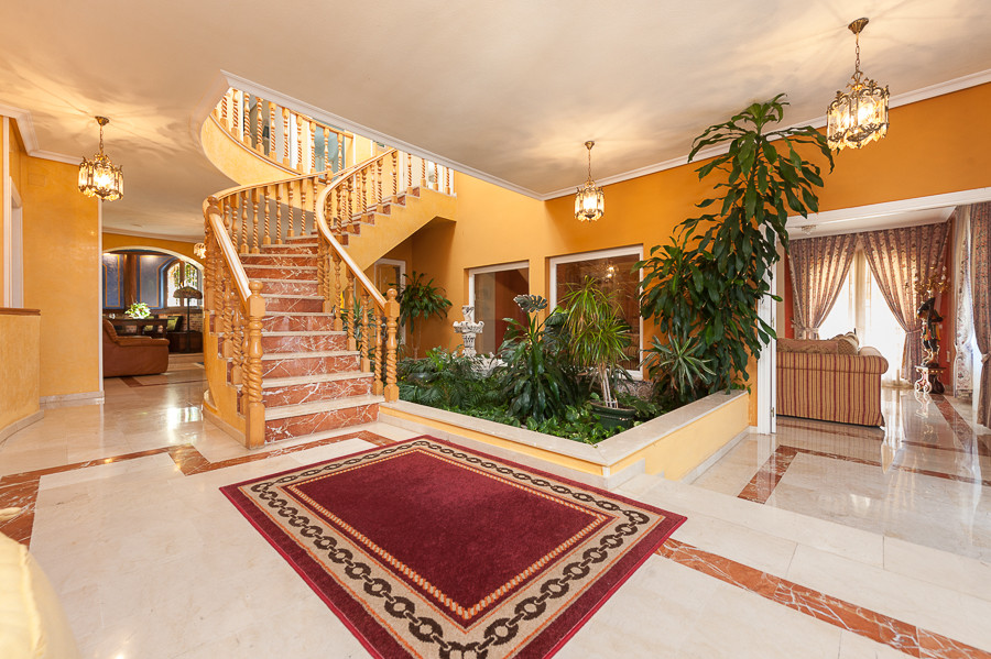 Detached Villa - ID R114829 - Image 6