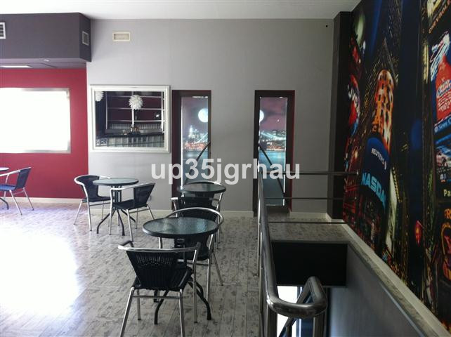 Bar - ID R2302985 - Image 8