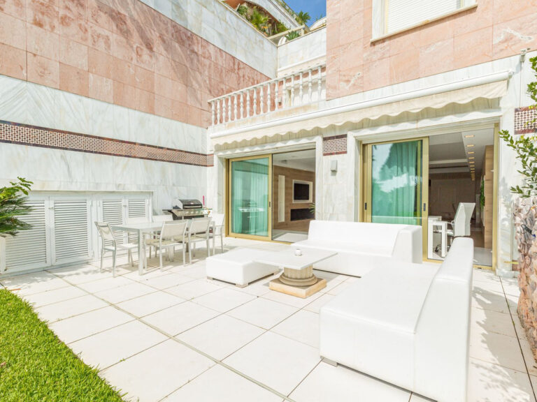 Ground Floor Apartment - ID R2344079