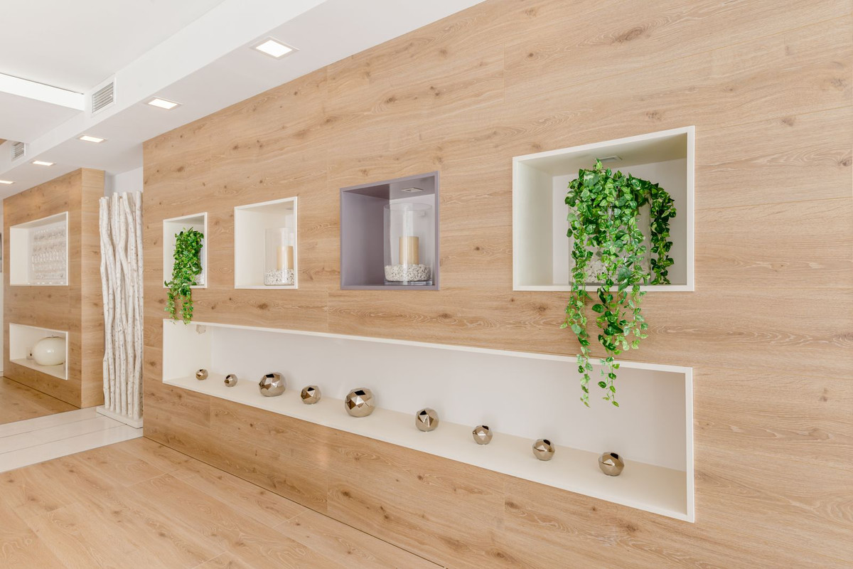 Ground Floor Apartment - ID R2344079 - Image 10