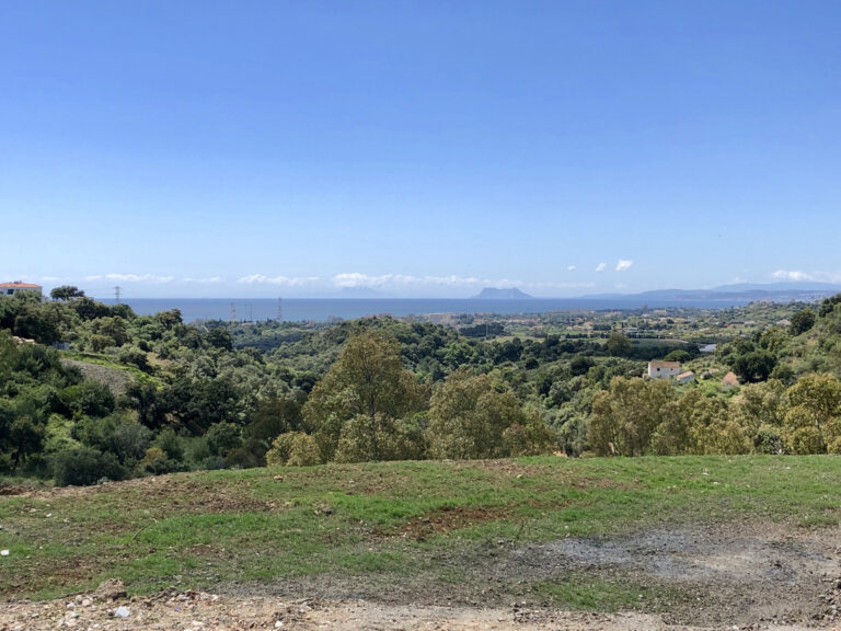 Residential Plot - ID R2385014