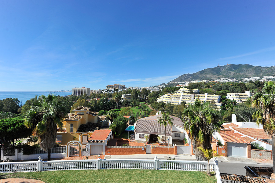 Detached Villa - ID R114829 - Image 15
