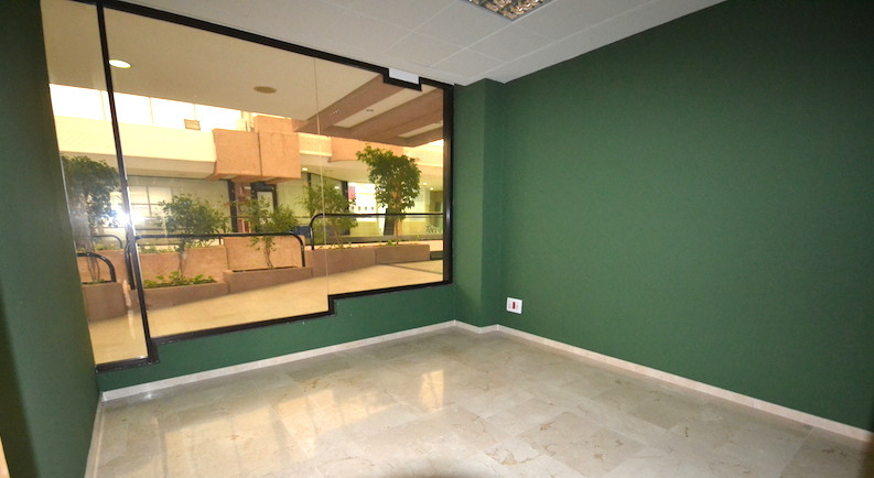 Office - ID R2558378 - Image 3