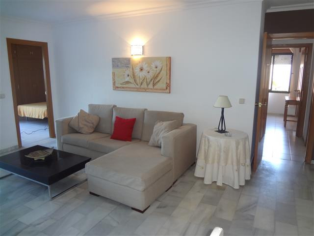 Middle Floor Apartment - ID R126116 - Image 9