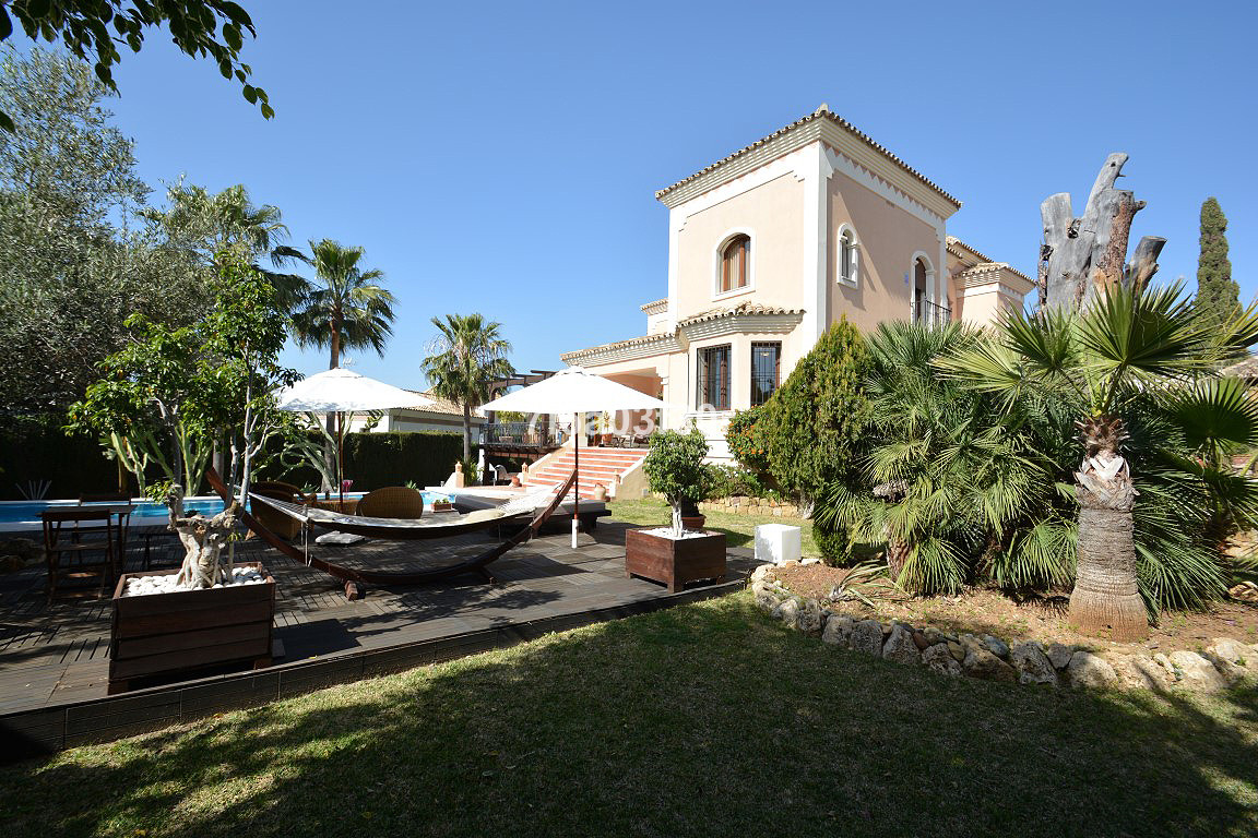 Detached Villa - ID R2607917 - Image 10